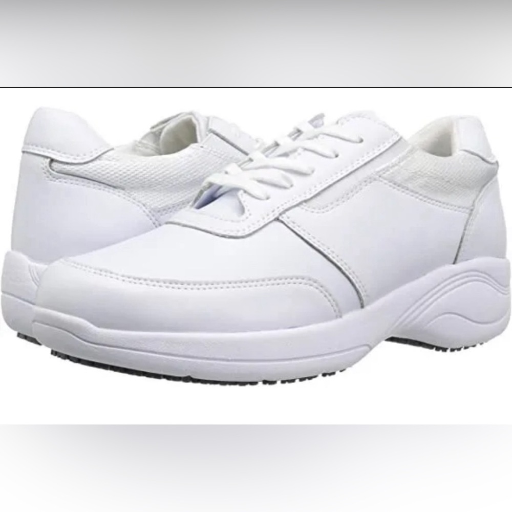 NEW Easy Works Middy White Women Professional Shoes Size 11 M Nurse Athletic